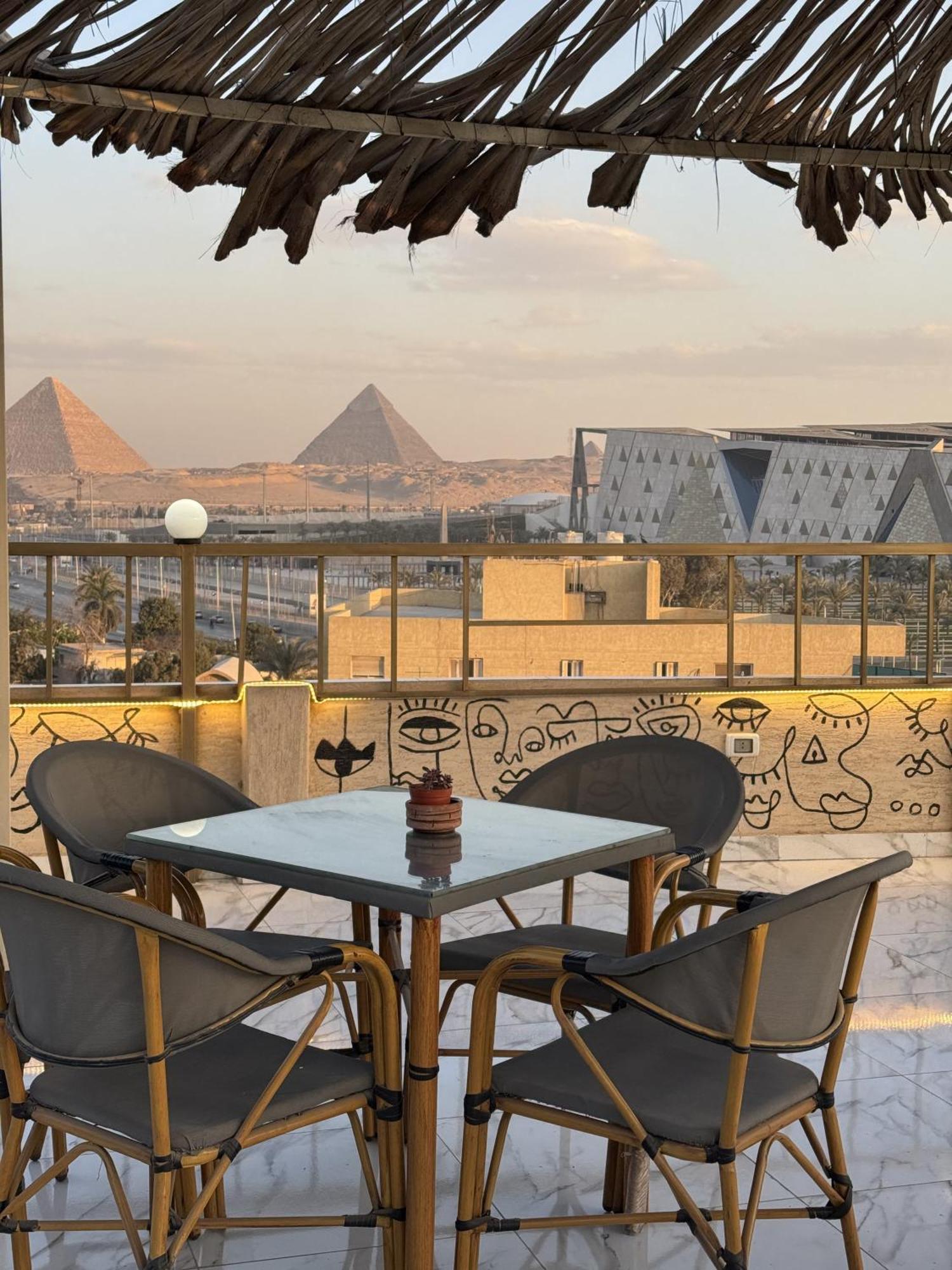 Topview Pyramids And Museum Nazlet el Simman Ngoại thất bức ảnh